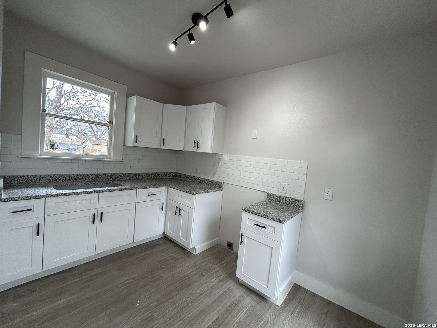 329 Hot Wells San Antonio TX 78223