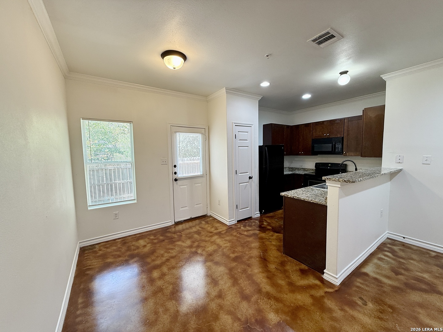 91 Plaza Drive Universal City TX 78148