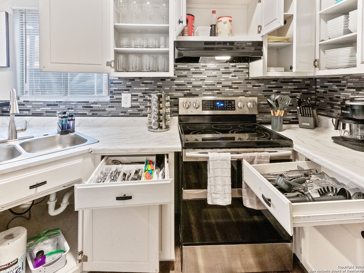 8114 Indian Bend San Antonio TX 78250