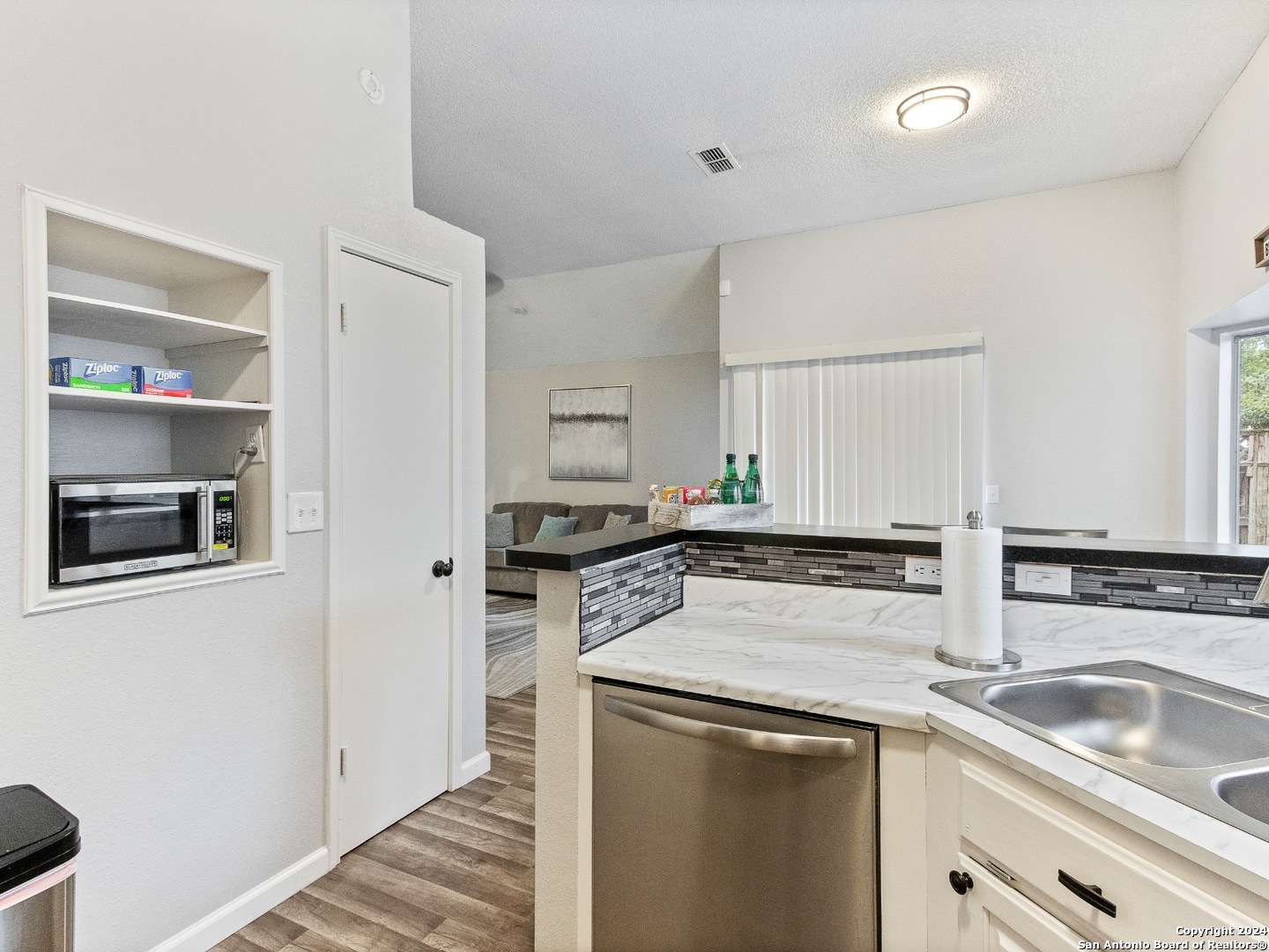 8114 Indian Bend San Antonio TX 78250