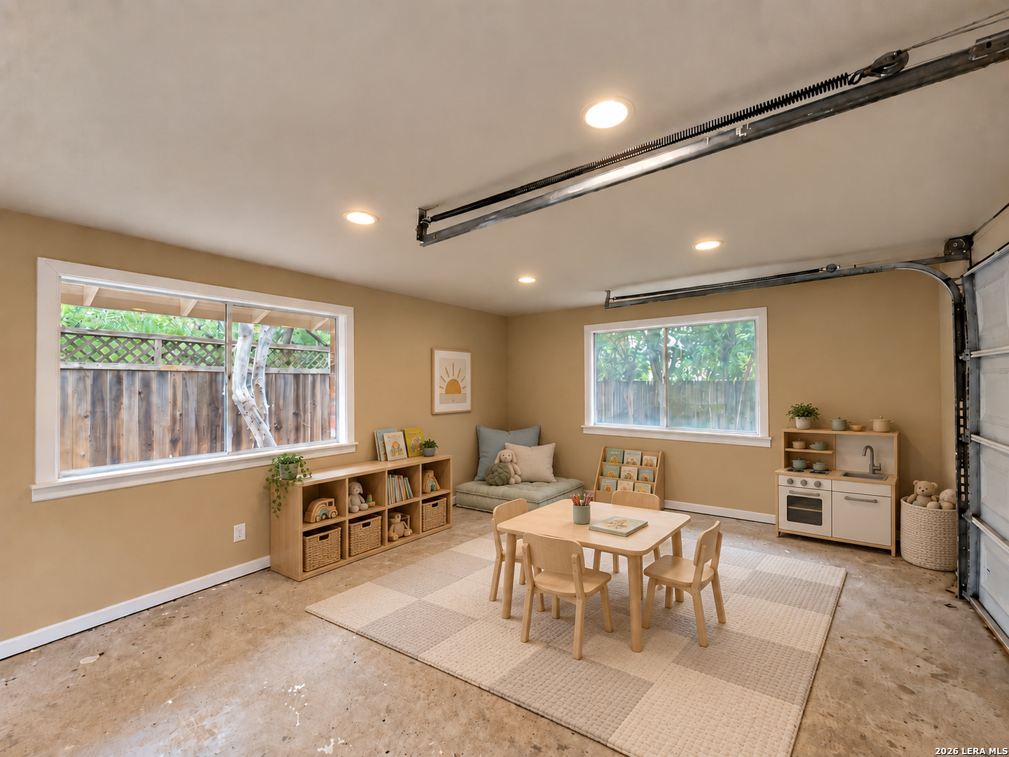 202 Donella Drive Hollywood Park TX 78232