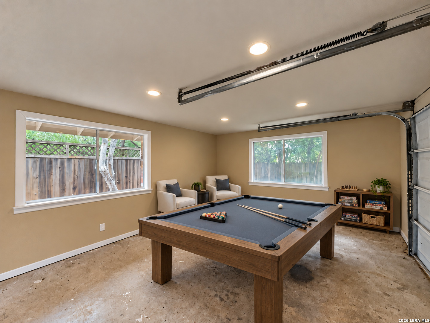 202 Donella Drive Hollywood Park TX 78232