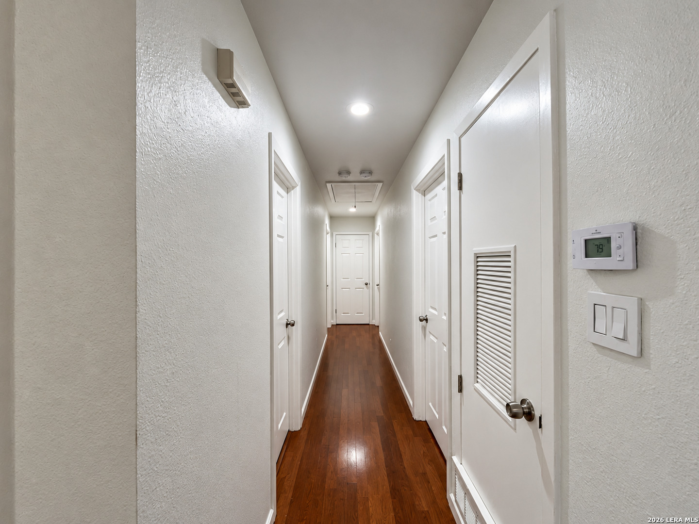 202 Donella Drive Hollywood Park TX 78232