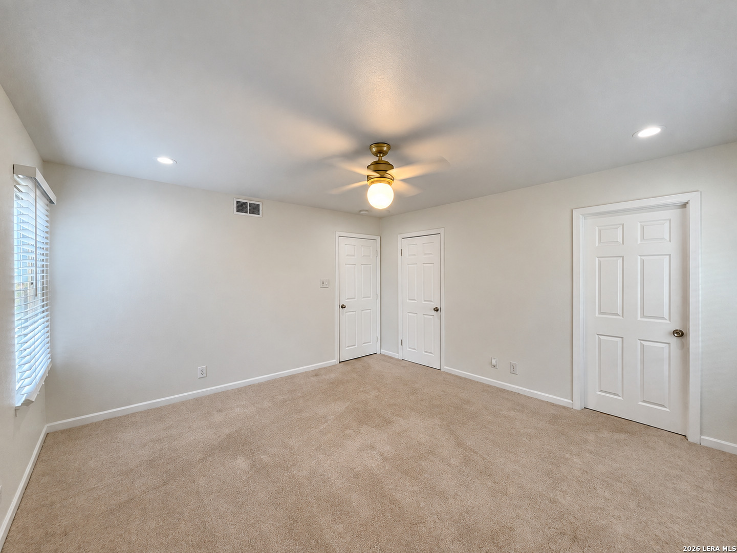 202 Donella Drive Hollywood Park TX 78232