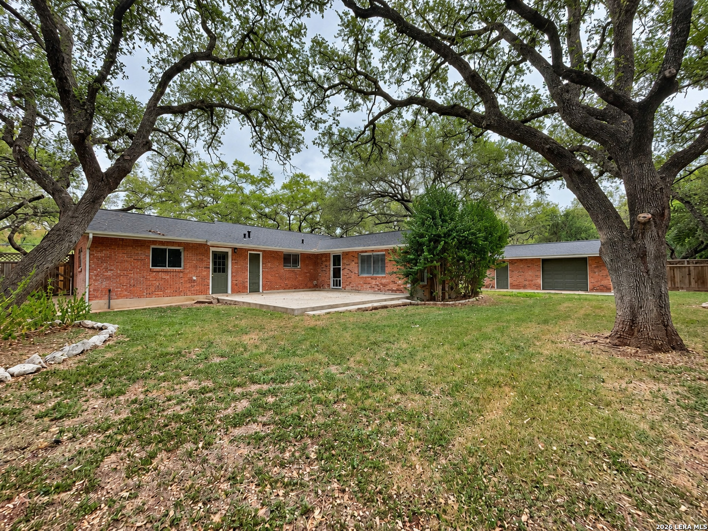 202 Donella Drive Hollywood Park TX 78232