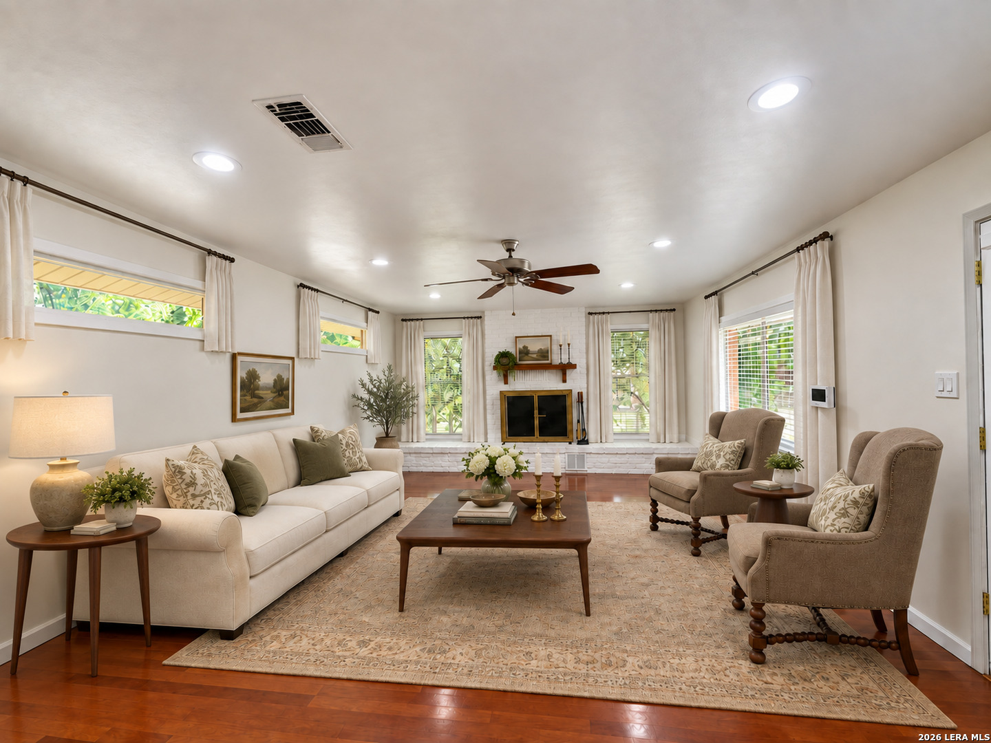 202 Donella Drive Hollywood Park TX 78232