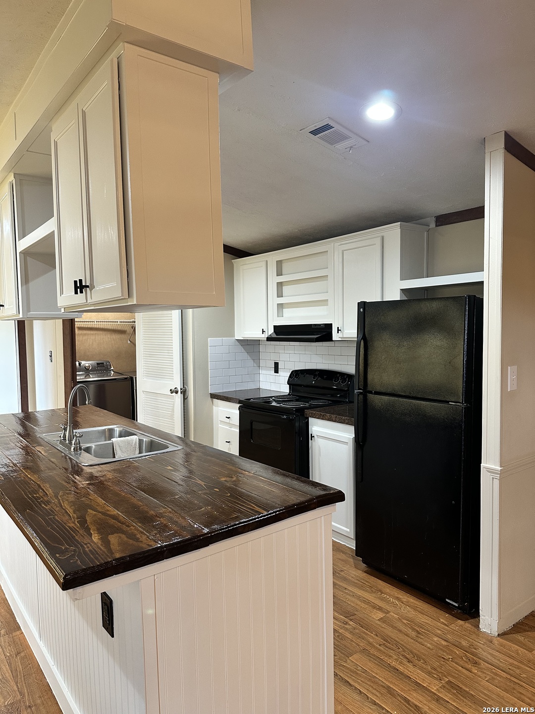 10161 Loop 106 Adkins TX 78101