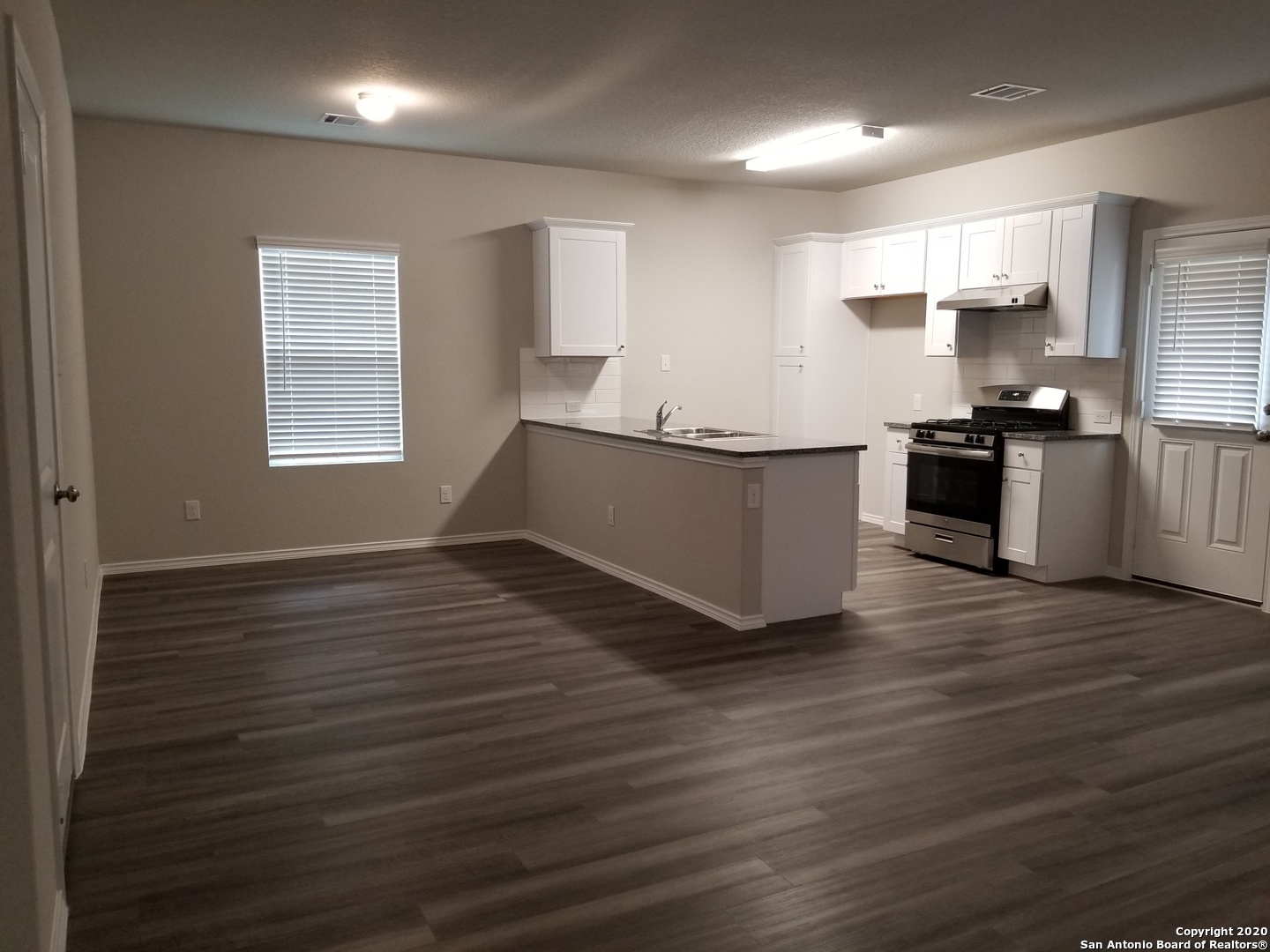 7930 Oak Meadows Bend San Antonio TX 78250