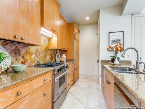 7897 Broadway San Antonio TX 78209