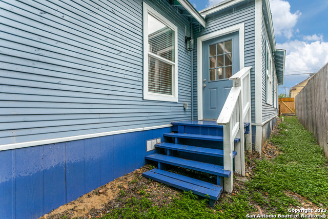 1324 E Carson Street San Antonio TX 78208