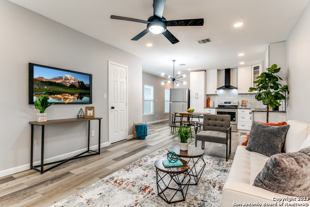 1324 E Carson Street San Antonio TX 78208