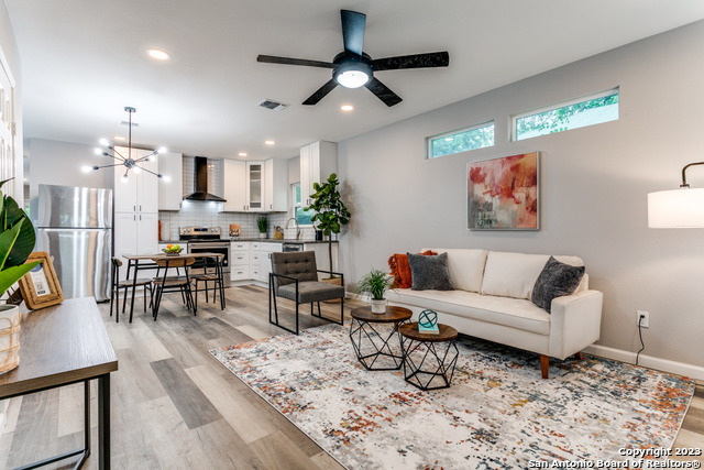1324 E Carson Street San Antonio TX 78208
