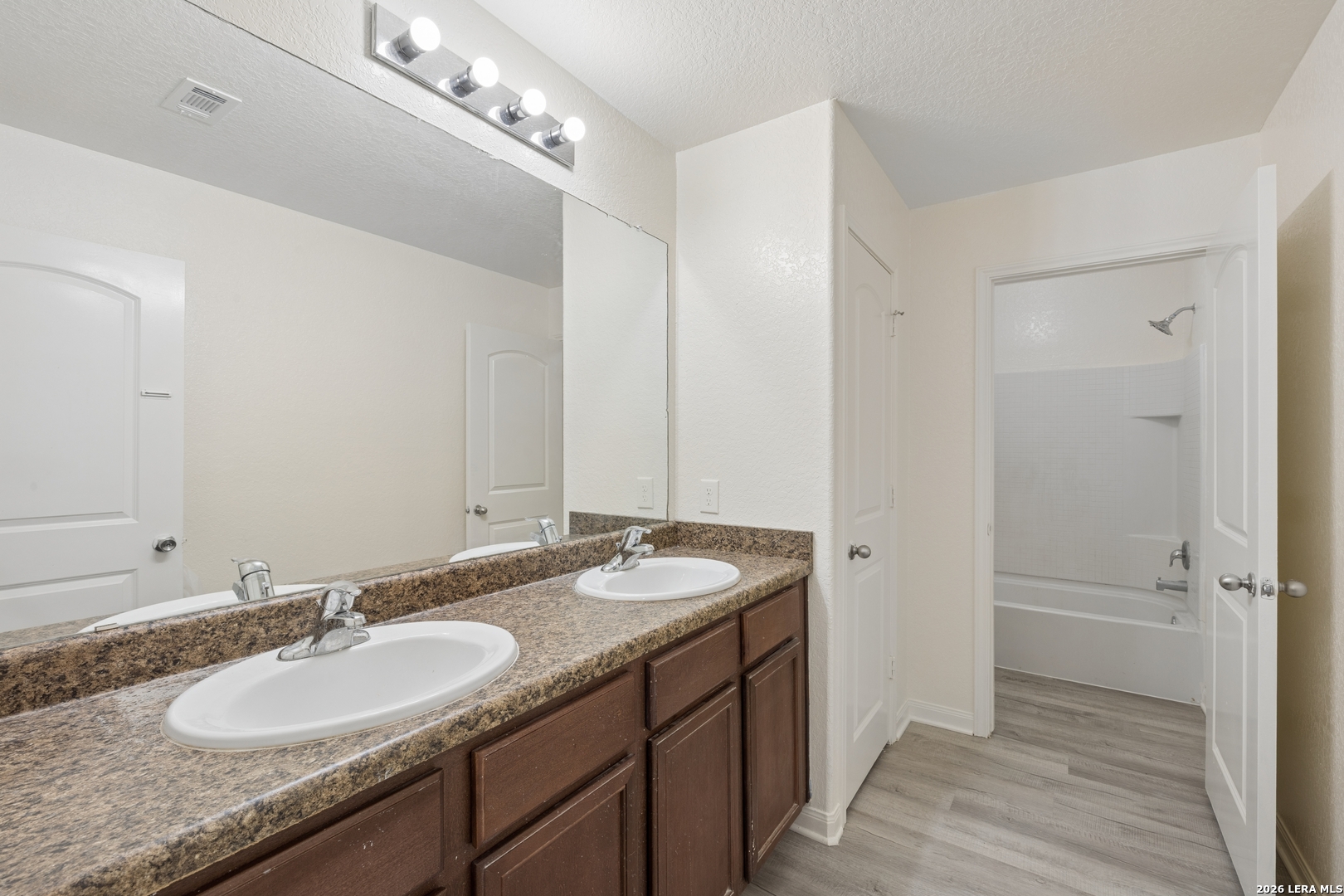 6102 Bear Meadow San Antonio TX 78222