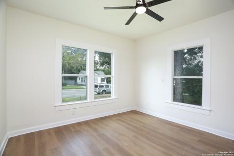 618 Canton San Antonio TX 78202