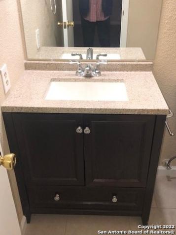 542 Dukeway Universal City TX 78148