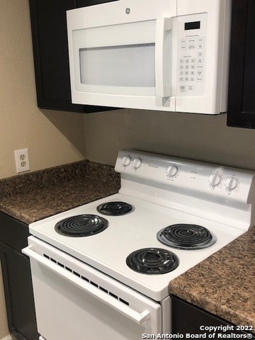 542 Dukeway Universal City TX 78148