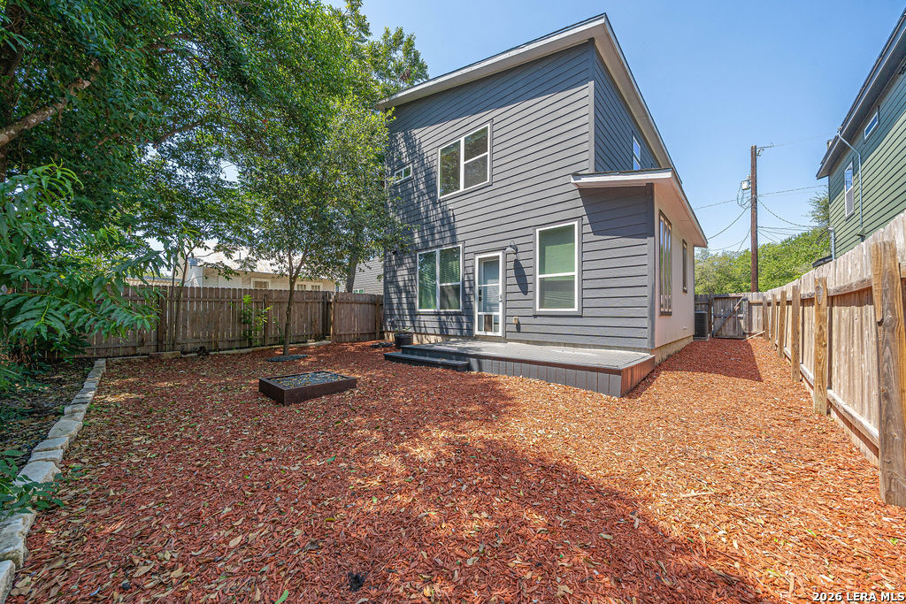 812 N Gevers Street San Antonio TX 78202
