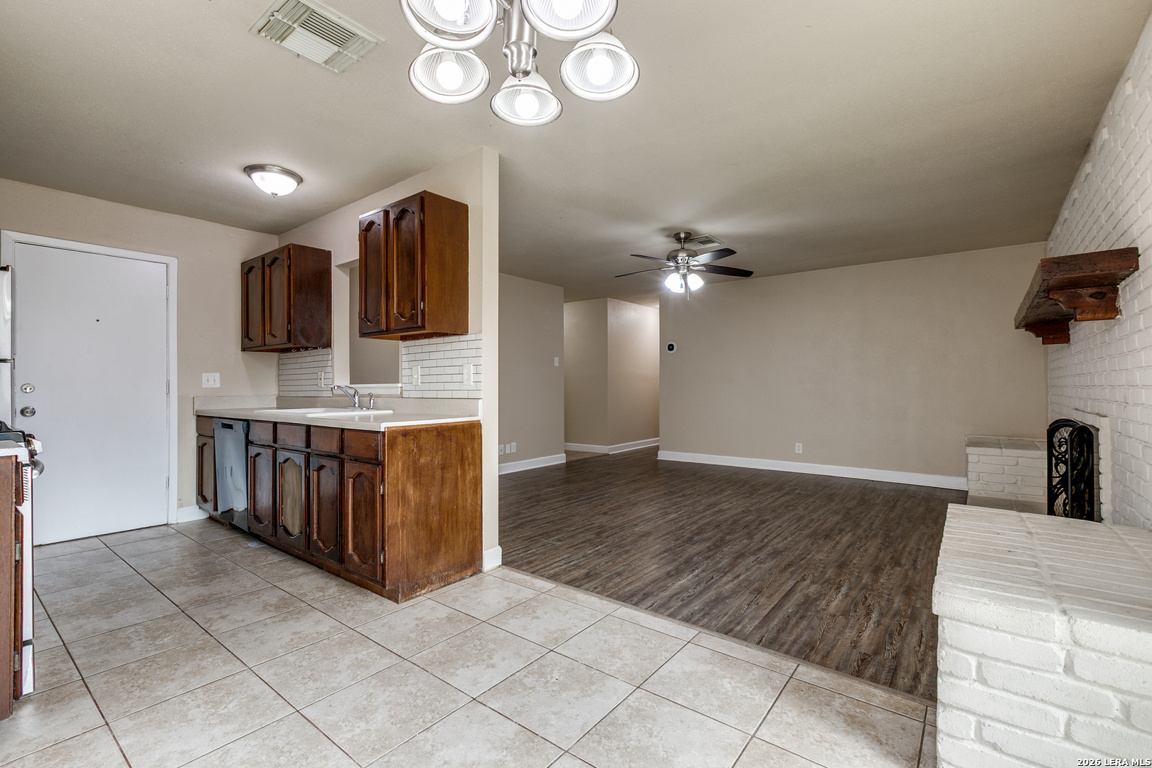 7114 Spring Morning Street San Antonio TX 78249