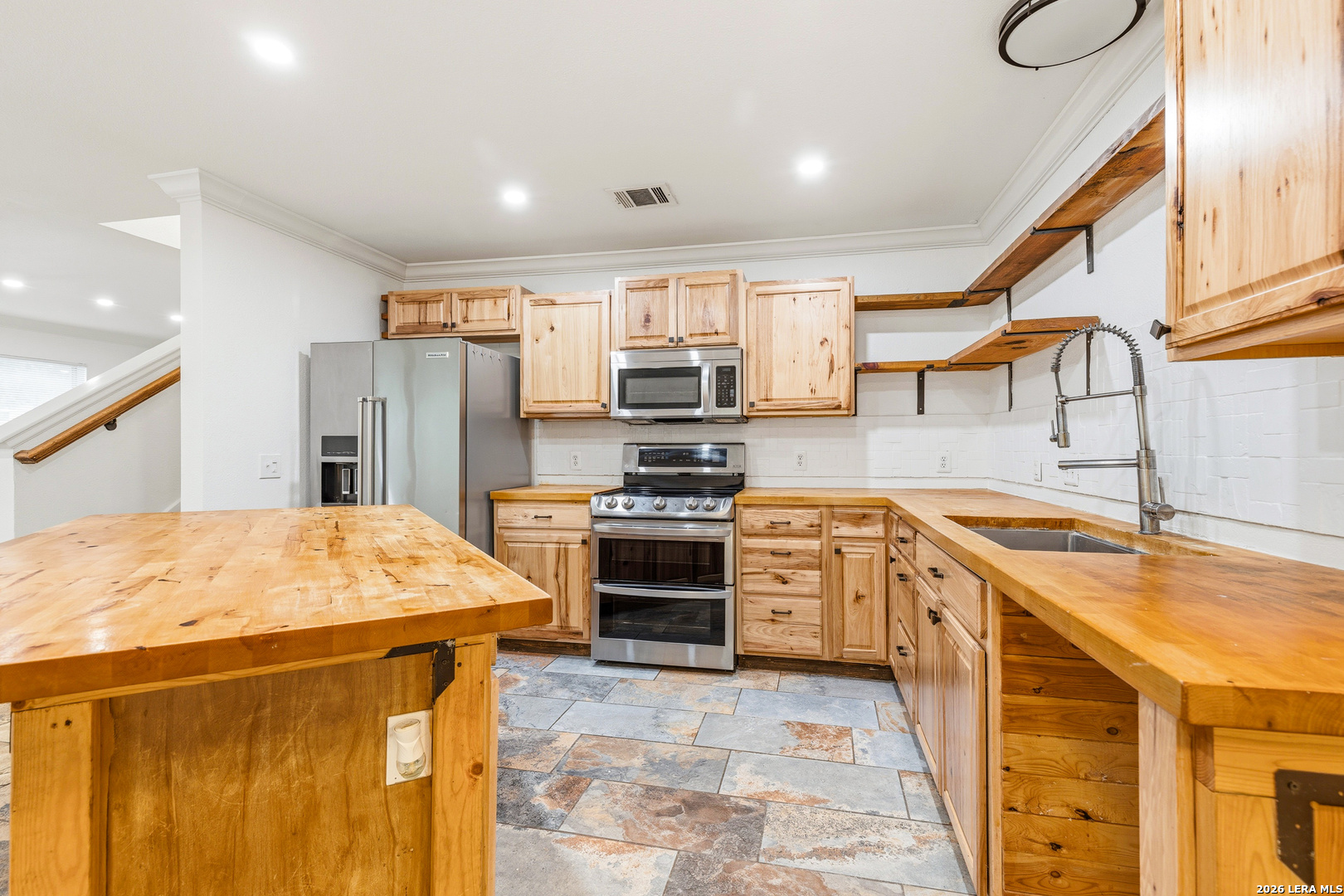 902 Amber Knoll San Antonio TX 78251
