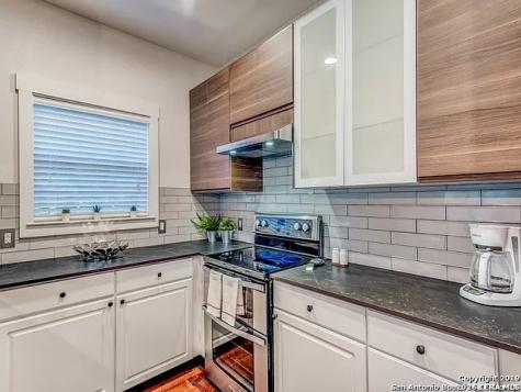 30 Chapel Hill San Antonio TX 78240