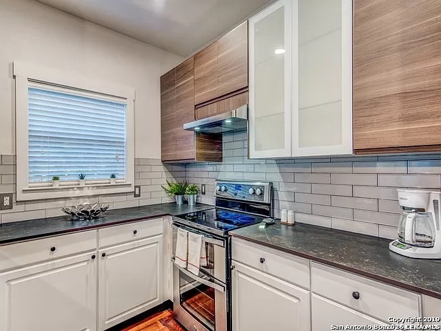 30 Chapel Hill San Antonio TX 78240