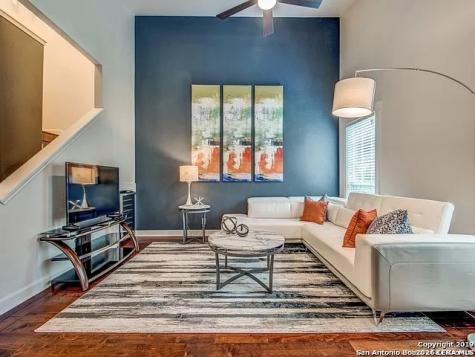 30 Chapel Hill San Antonio TX 78240