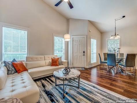 30 Chapel Hill San Antonio TX 78240