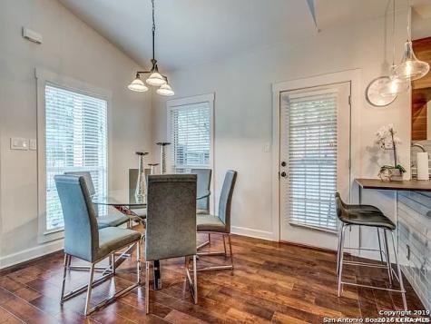 30 Chapel Hill San Antonio TX 78240