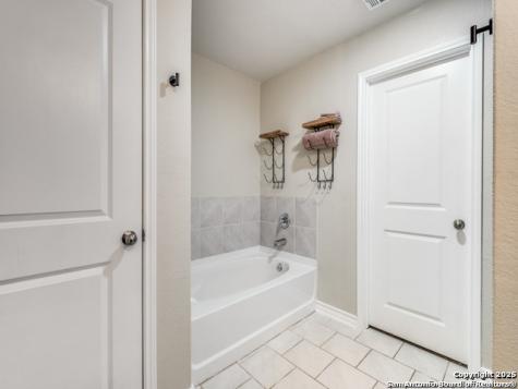 6727 Hoffman Plain San Antonio TX 78252