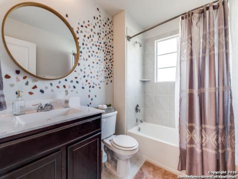 6727 Hoffman Plain San Antonio TX 78252