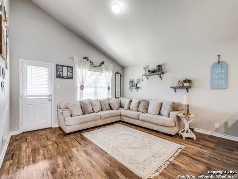 6727 Hoffman Plain San Antonio TX 78252