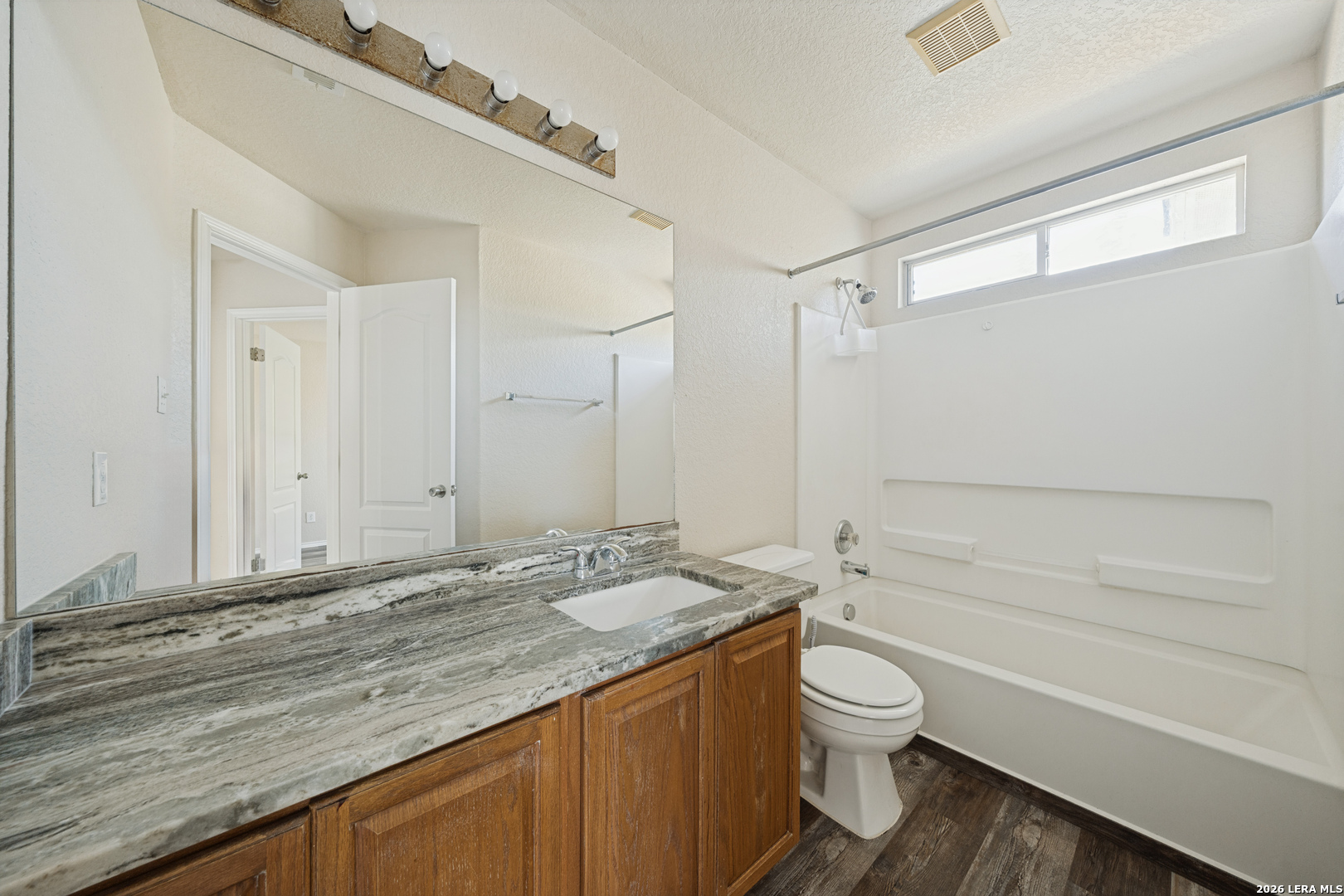 3626 Dunlap Fields Converse TX 78109