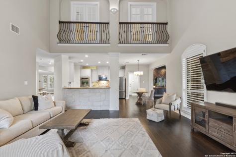 411 Cadence Hill San Antonio TX 78260