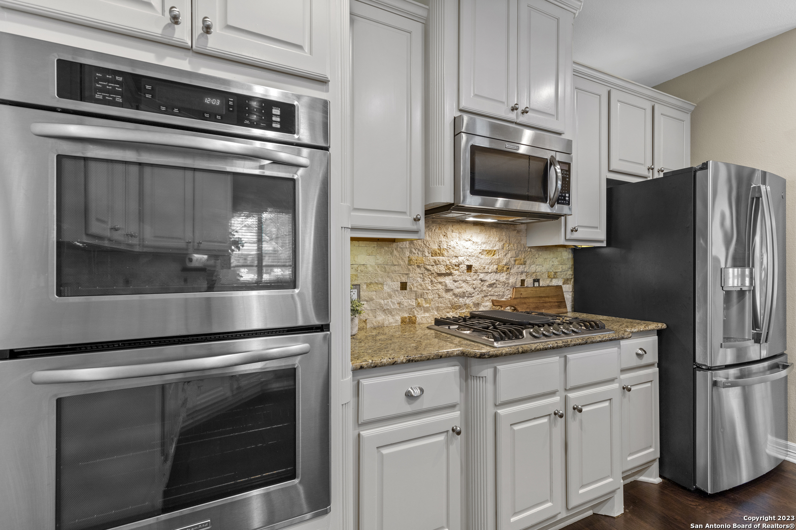 411 Cadence Hill San Antonio TX 78260