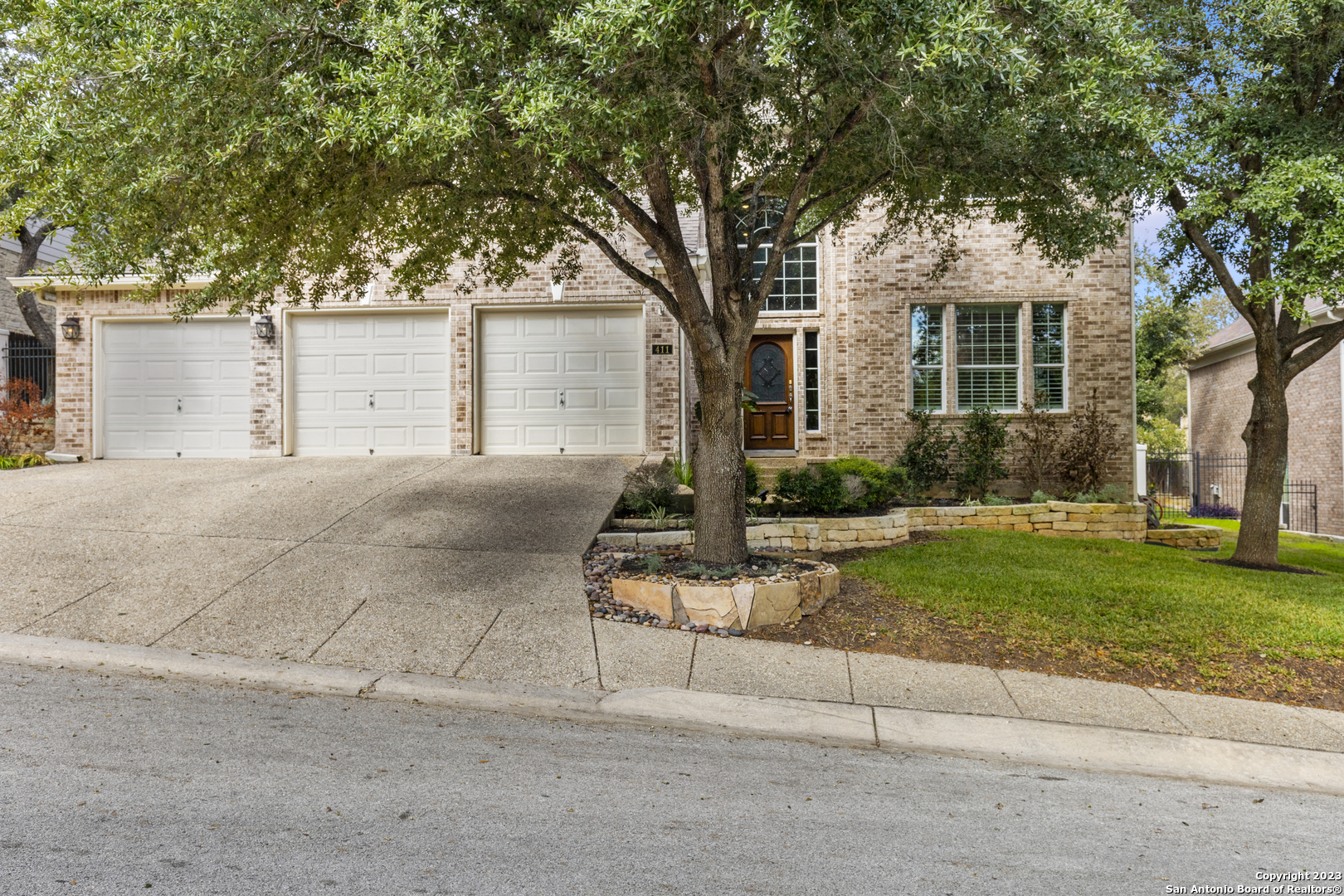 411 Cadence Hill San Antonio TX 78260