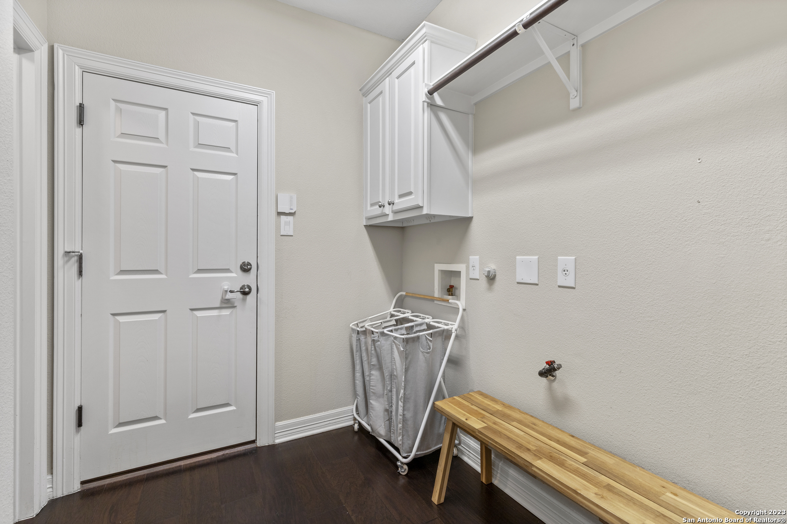 411 Cadence Hill San Antonio TX 78260