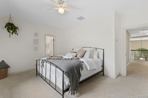 411 Cadence Hill San Antonio TX 78260