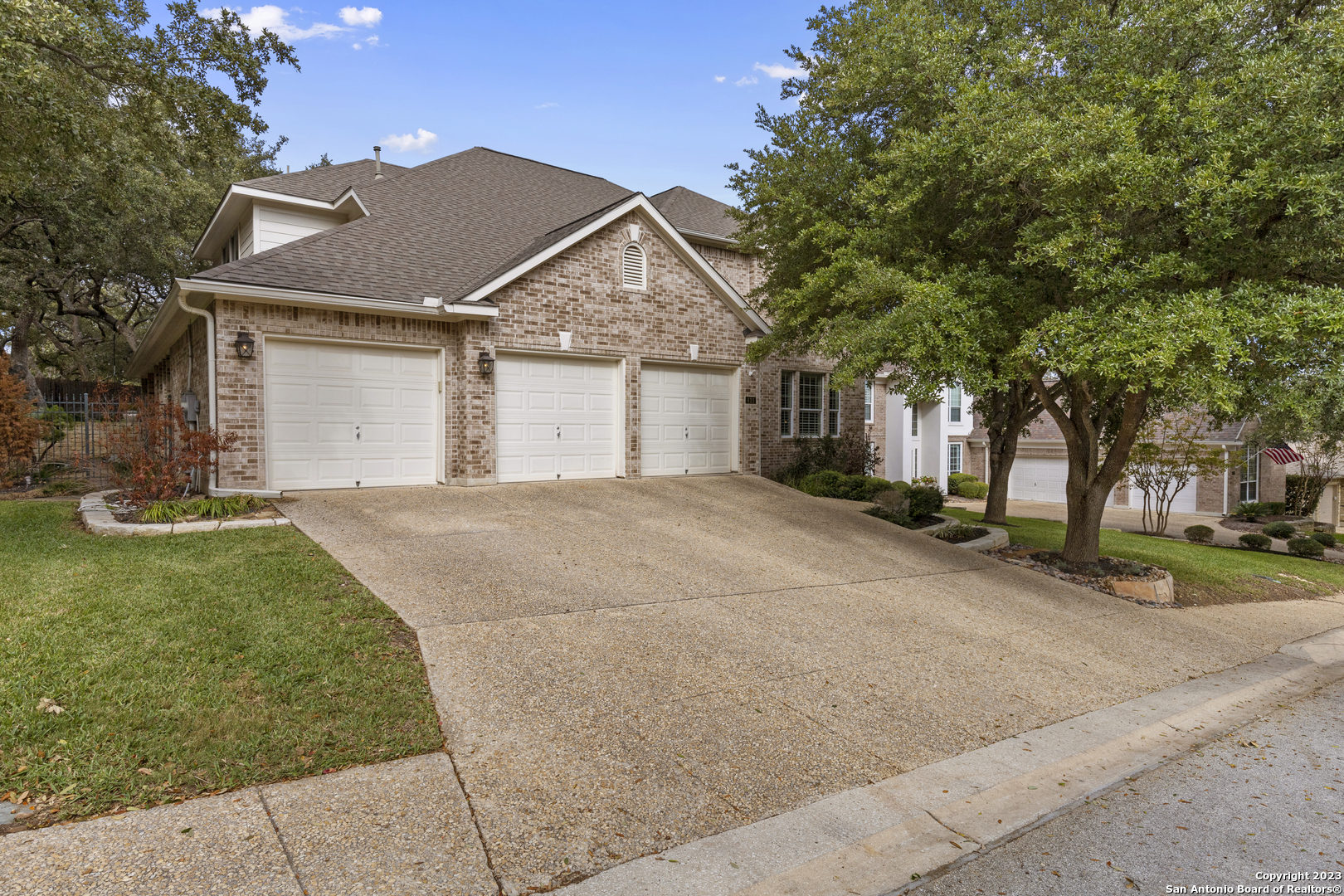411 Cadence Hill San Antonio TX 78260