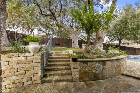 411 Cadence Hill San Antonio TX 78260