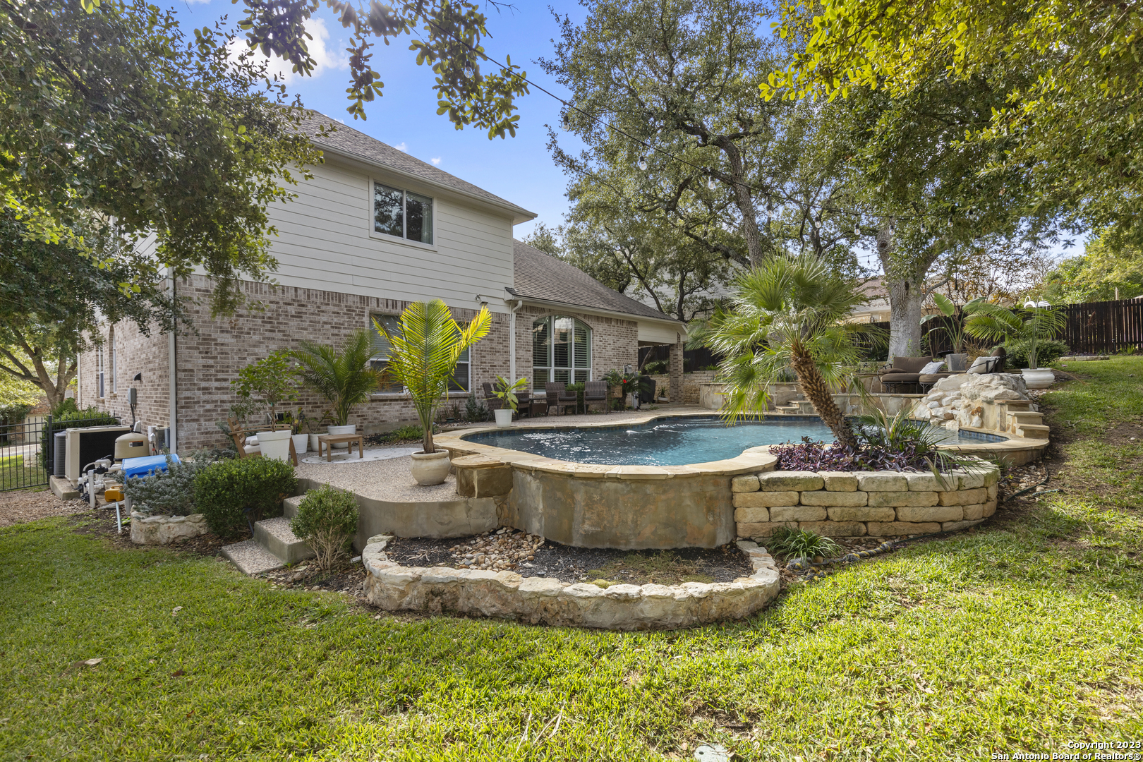 411 Cadence Hill San Antonio TX 78260
