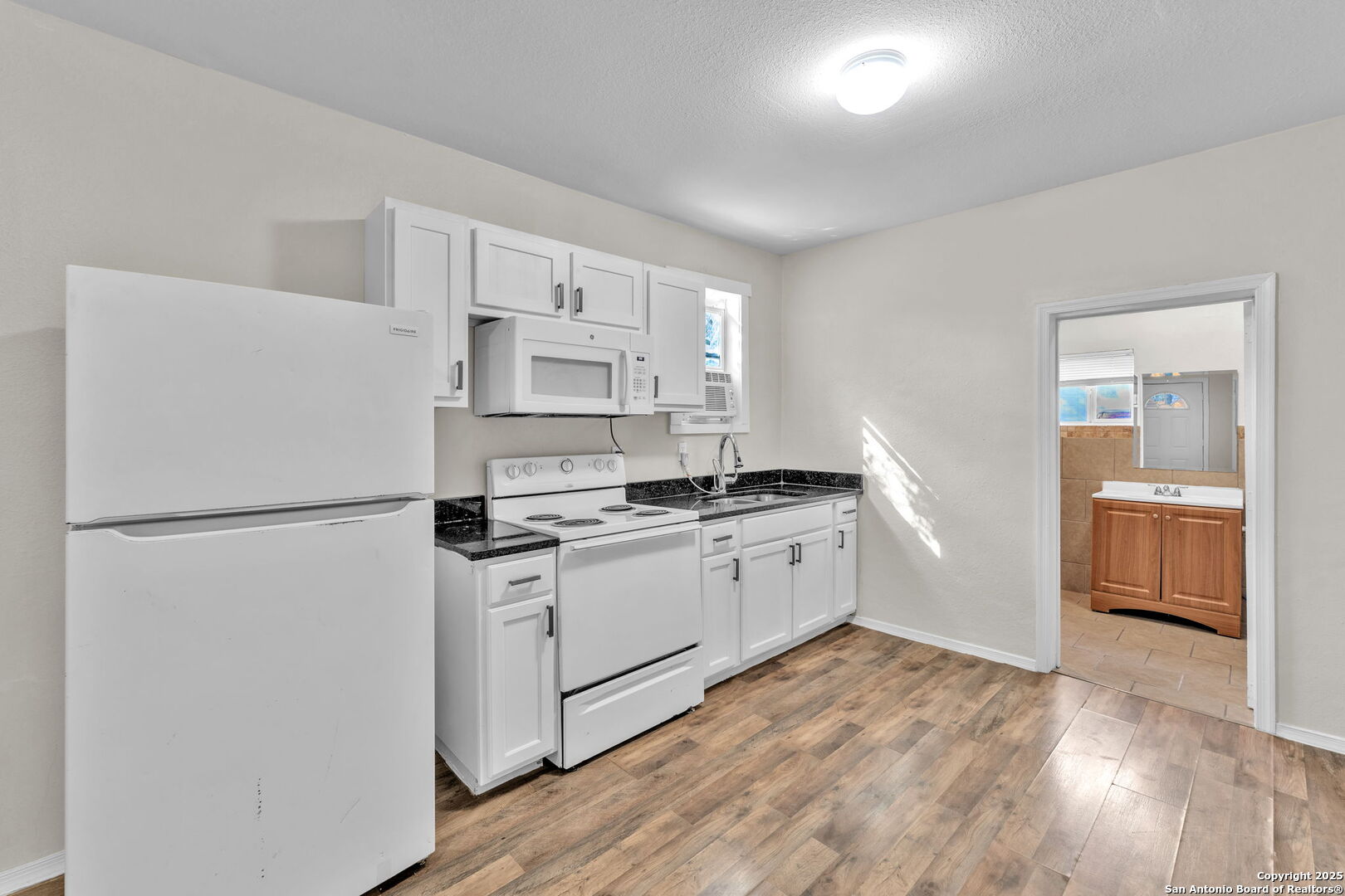 834 Division San Antonio TX 78225