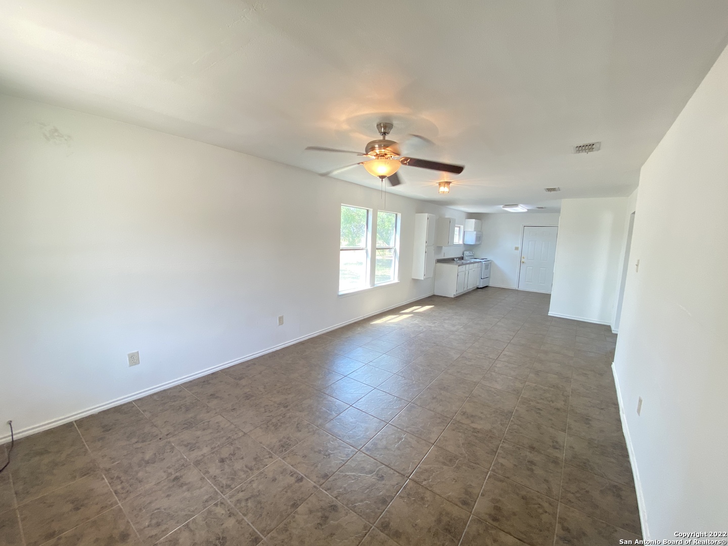 428 Burnett Avenue Charlotte TX 78011