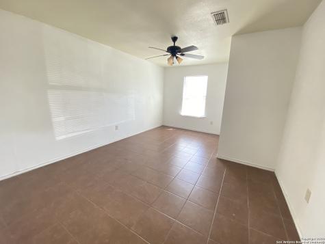 428 Burnett Avenue Charlotte TX 78011