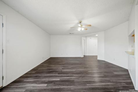 7839 Bypass Shoals San Antonio TX 78244