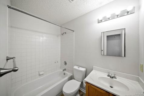 7839 Bypass Shoals San Antonio TX 78244