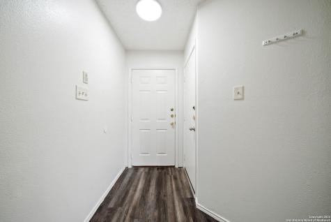 7839 Bypass Shoals San Antonio TX 78244