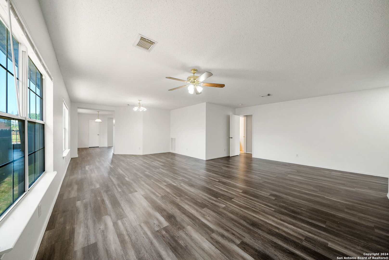 7839 Bypass Shoals San Antonio TX 78244