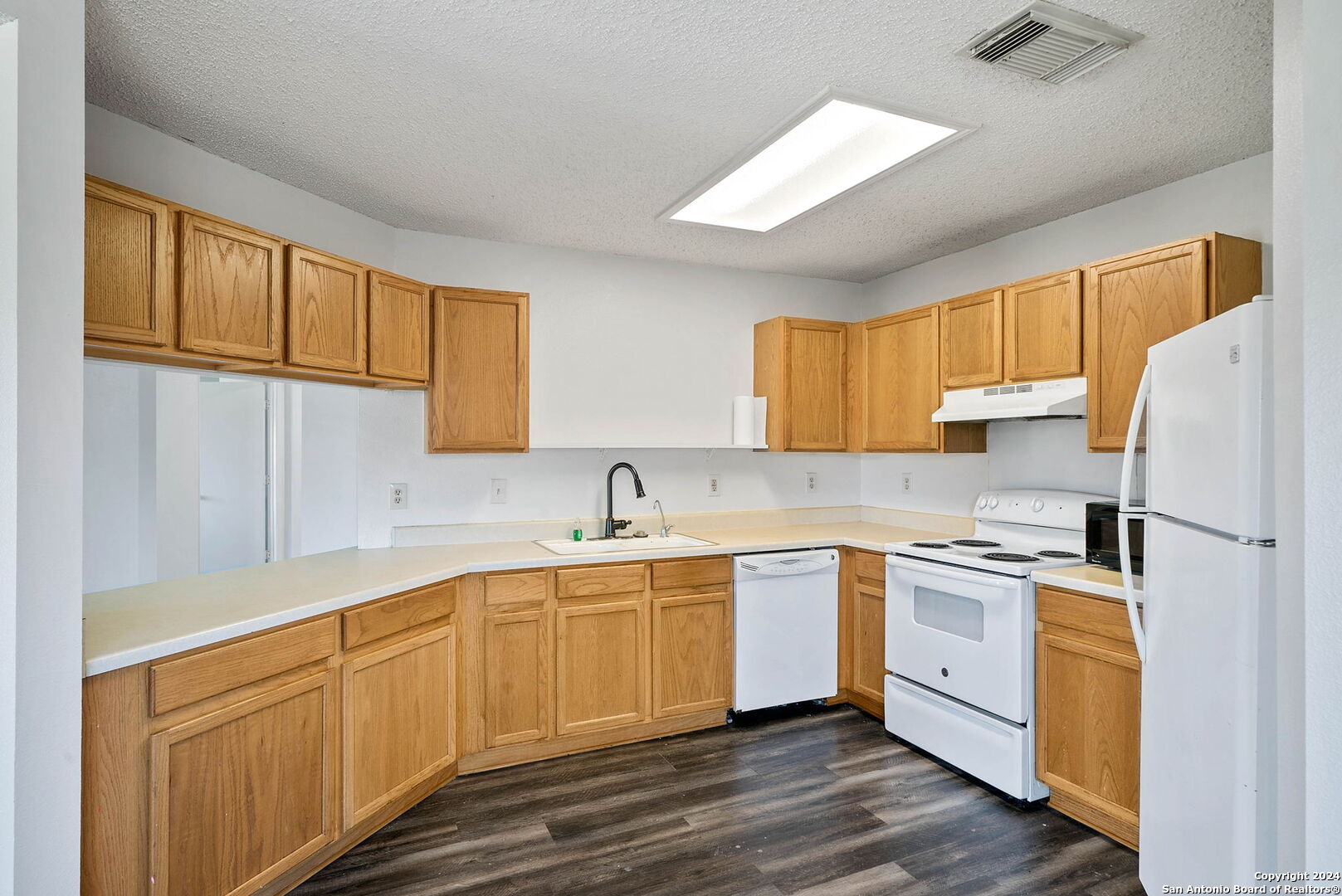 7839 Bypass Shoals San Antonio TX 78244