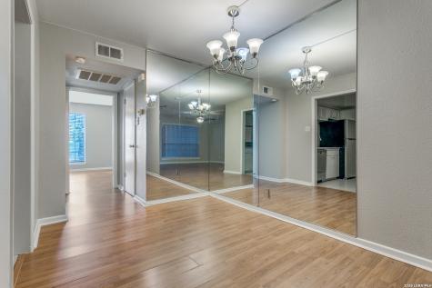 8401 N New Braunfels San Antonio TX 78209