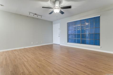 8401 N New Braunfels San Antonio TX 78209